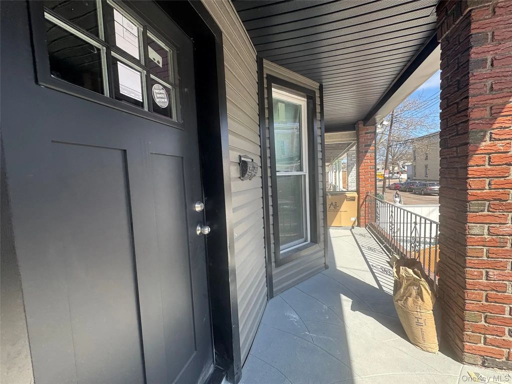 9209 88th Avenue, Woodhaven