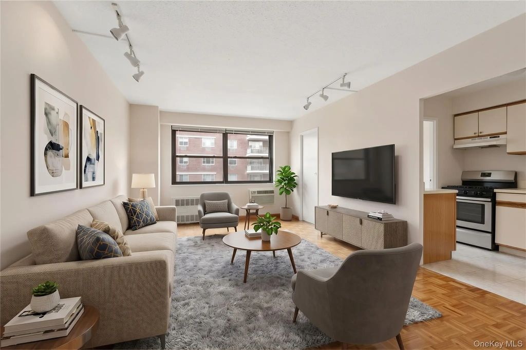 39-60 54th Street # 8x, Woodside