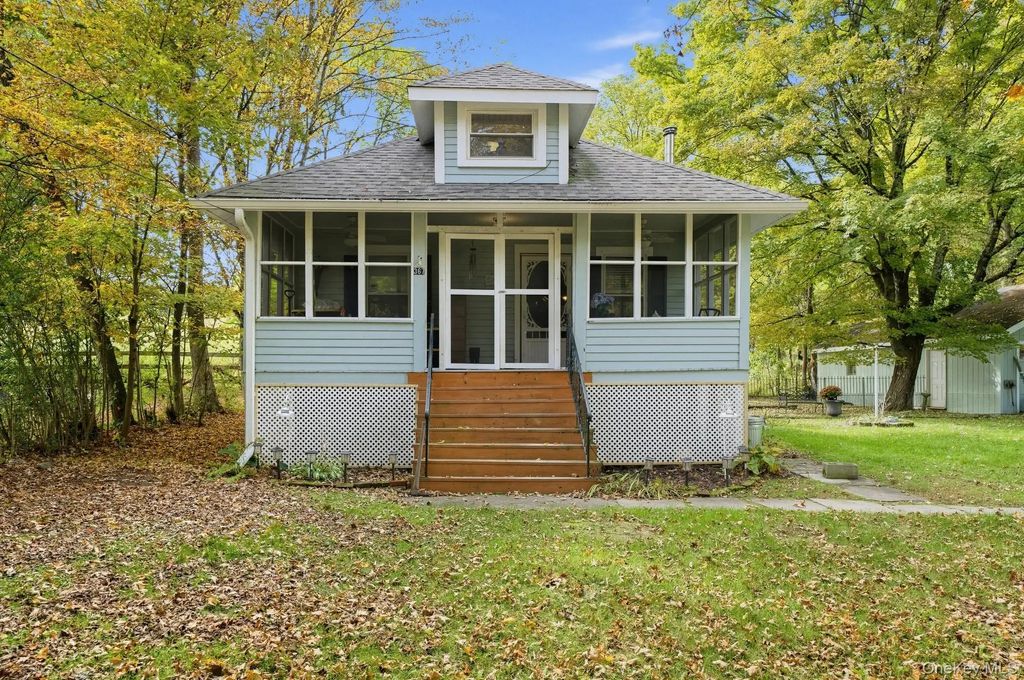 367 Route 211 W, Middletown