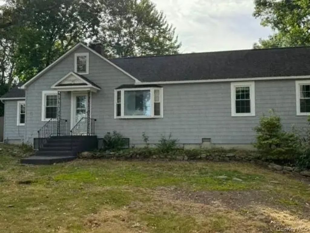 18 Baldwin Road, Sound Beach