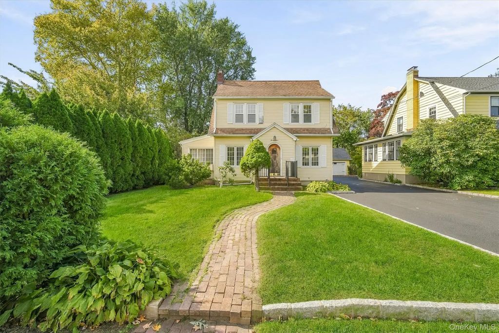 24 Seneca Road, Ossining