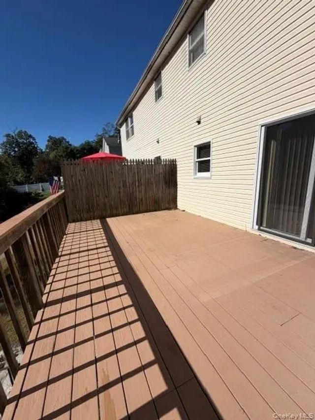 Photo of Listing #1061322