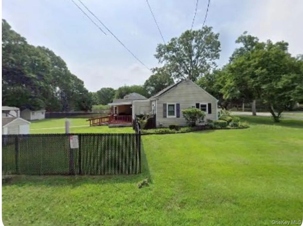1161 Stony Brook Road, Lake Grove