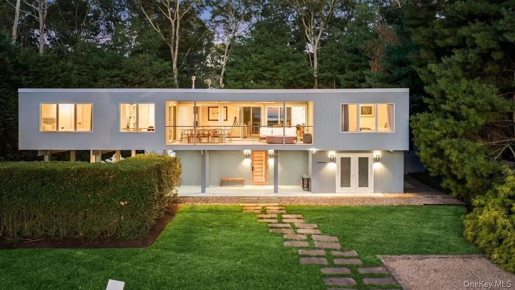 1039 Springs Fireplace Road, East Hampton