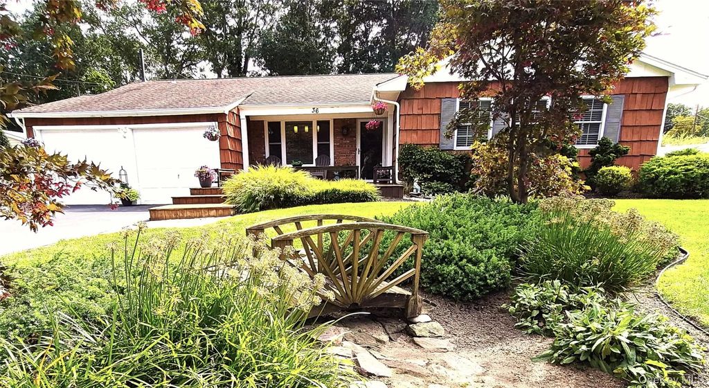 36 W Denis Lane, Coram