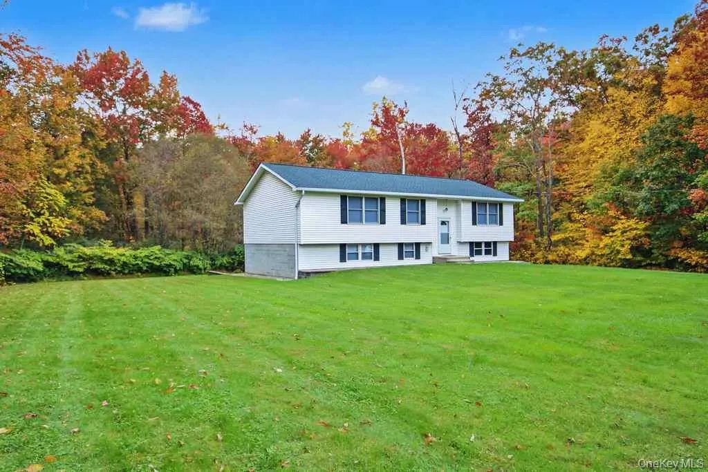 122 Pudding Street, Putnam Valley