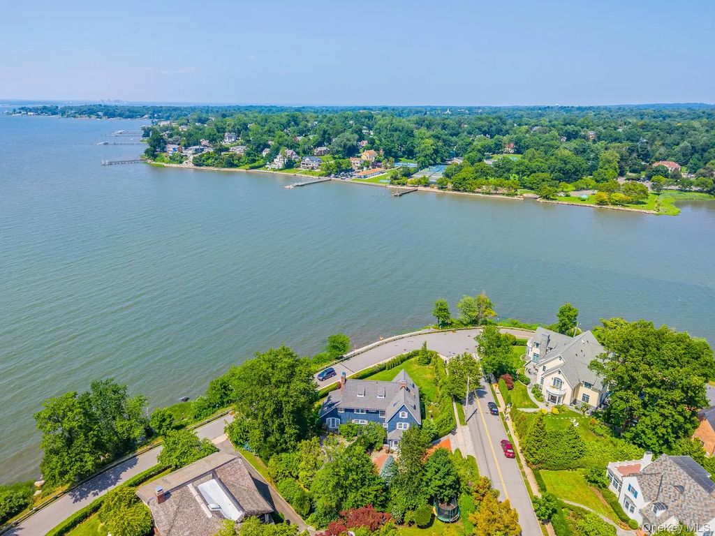 11-20 Shore Road, Douglaston