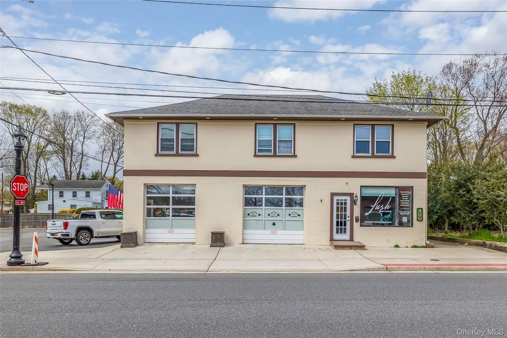 400 Lake Avenue, Saint James
