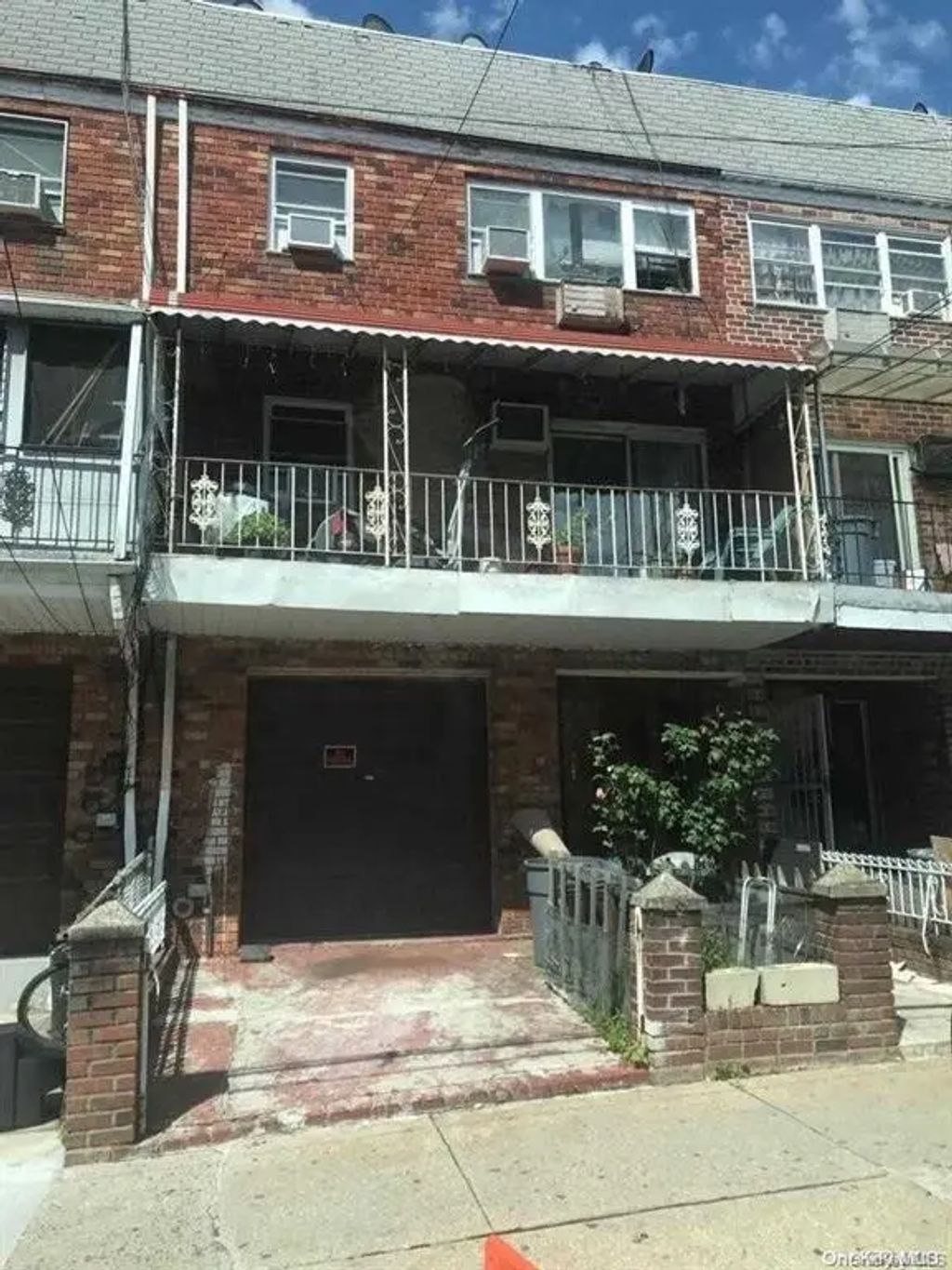 34-64 111th, Corona