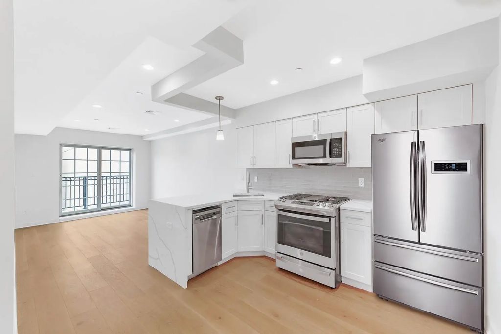 23-23 30th Road # 3, Astoria