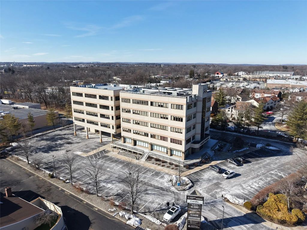 25 Smith Street # 501, Nanuet
