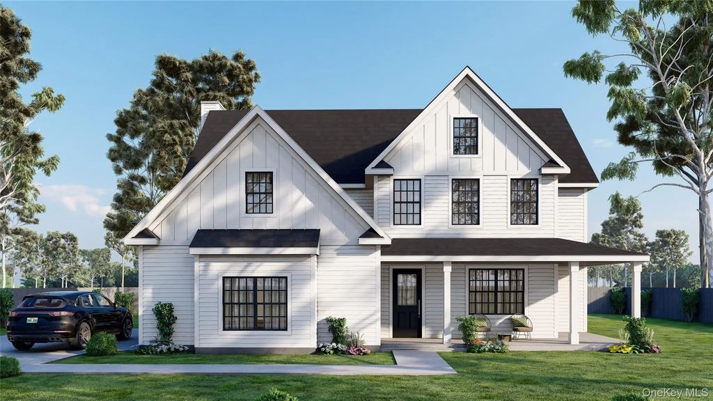 20 Tamarack Dr, Newburgh