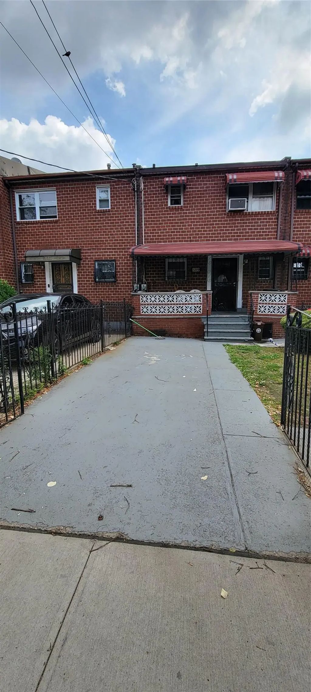 589 Saratoga Avenue, Brooklyn