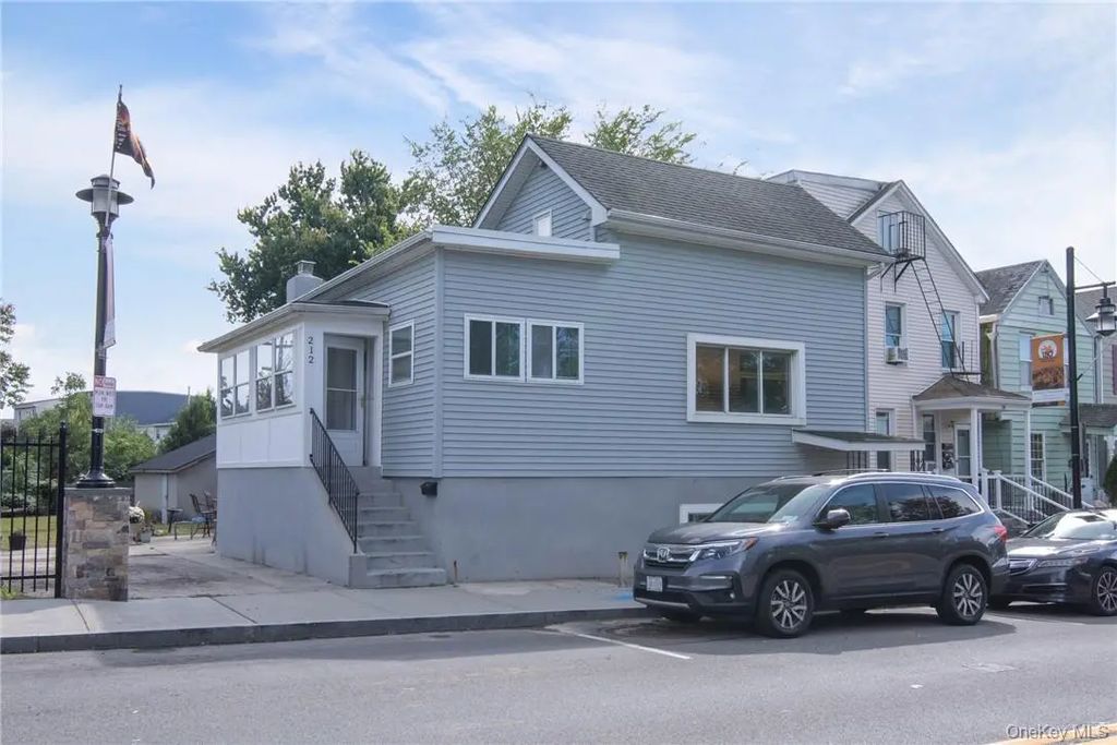 212 Beekman Avenue, Sleepy Hollow