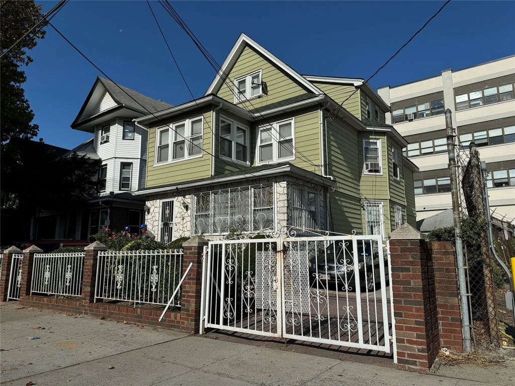 13417 89th Avenue, Richmond Hill