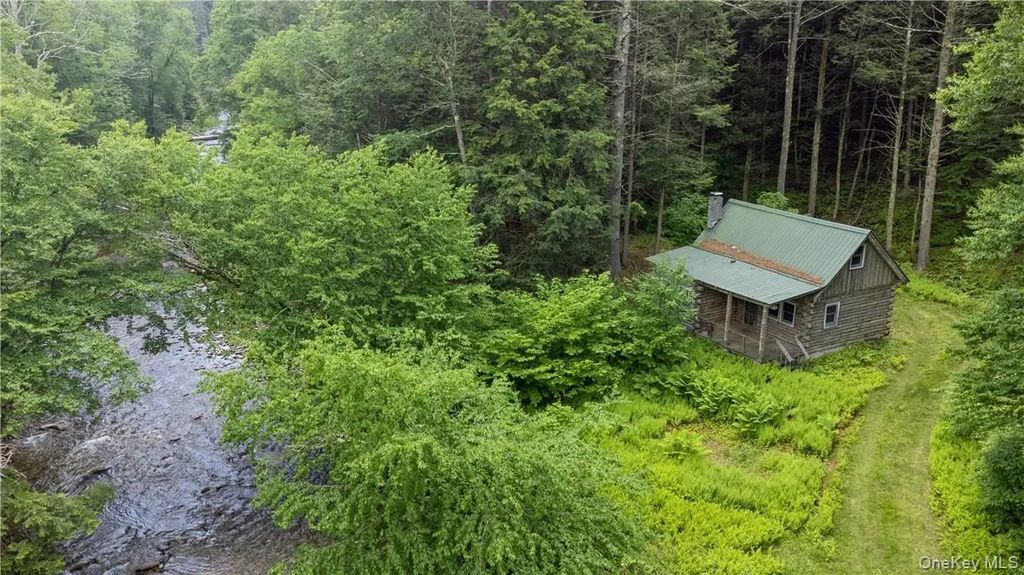 56 Saw Mill Road, Claryville