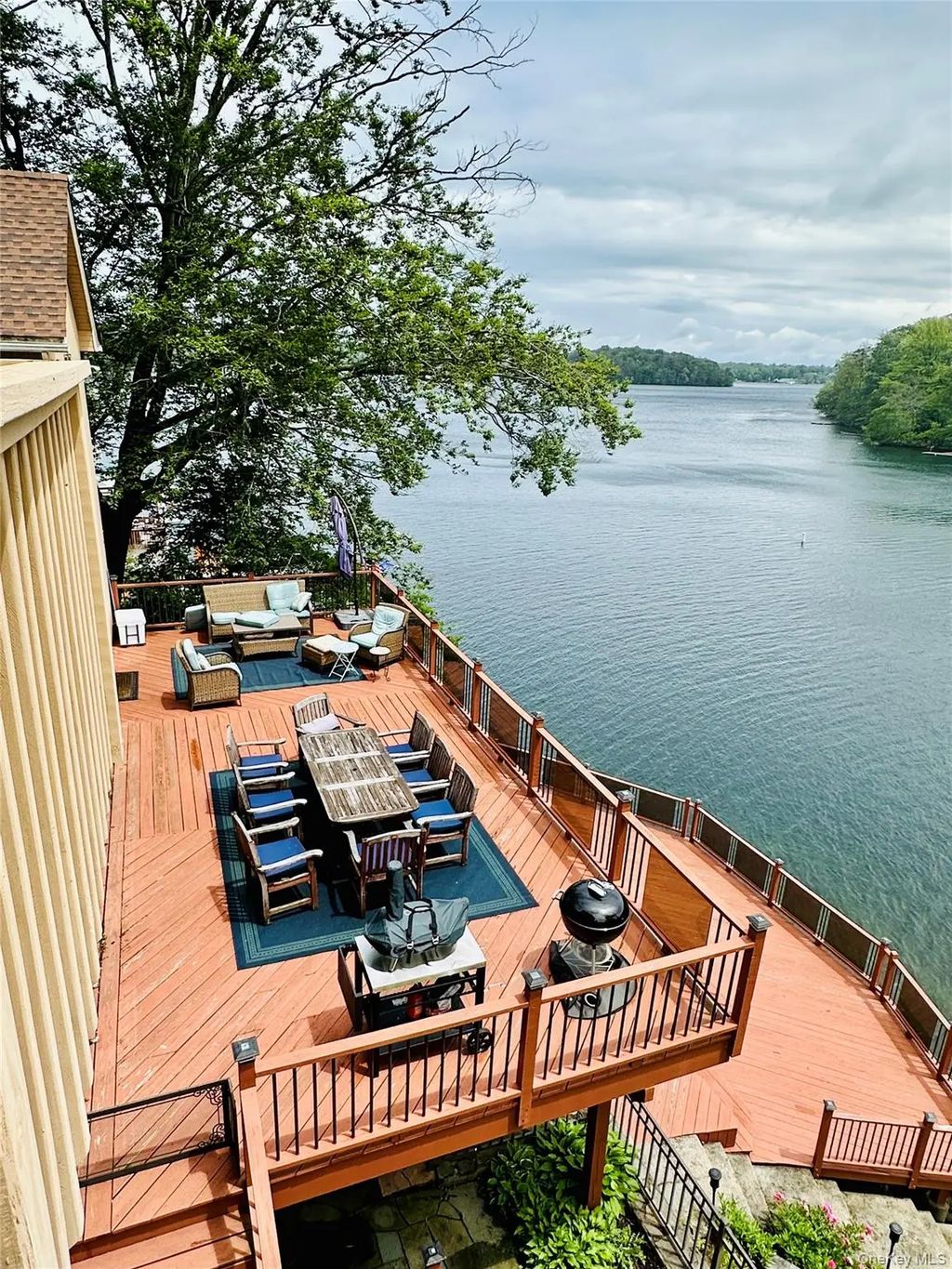 134 W Lake Boulevard, Mahopac