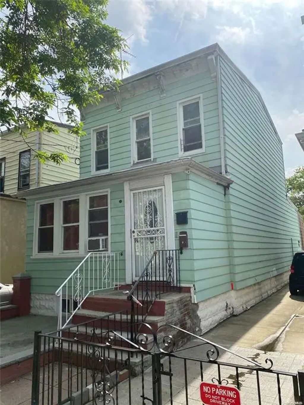 8856 77th Street, Woodhaven