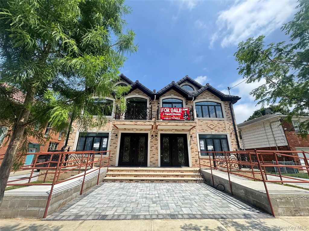 71-37 166 Street, Fresh Meadows