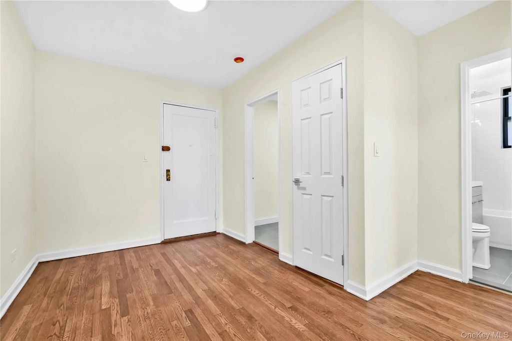 10 E 43rd Street # 4k, Brooklyn