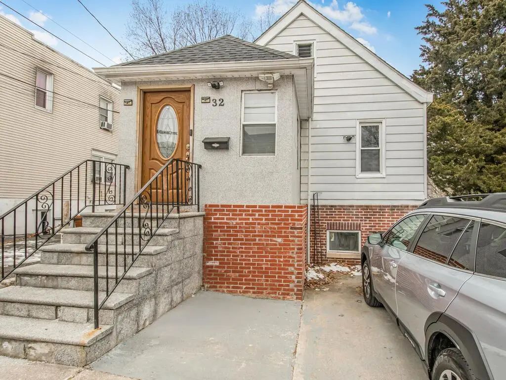 41 Altonwood Place, Yonkers