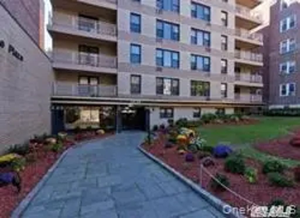 6550 Wetherole Street # Lu, Rego Park