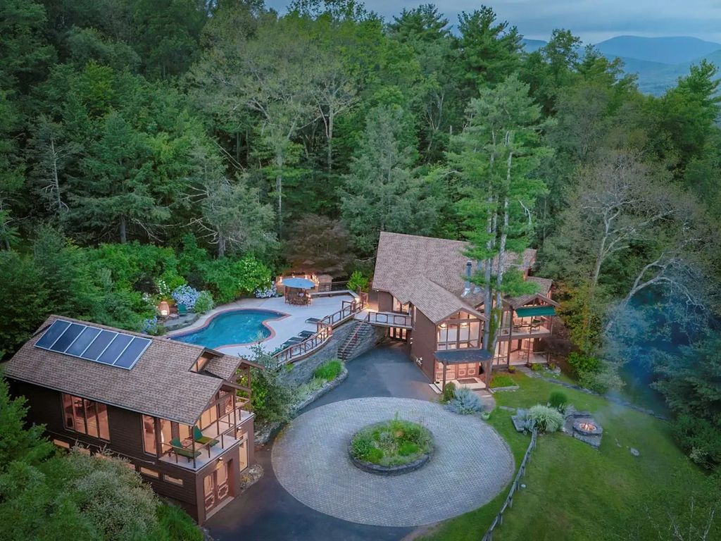 75 Hill 99, Woodstock