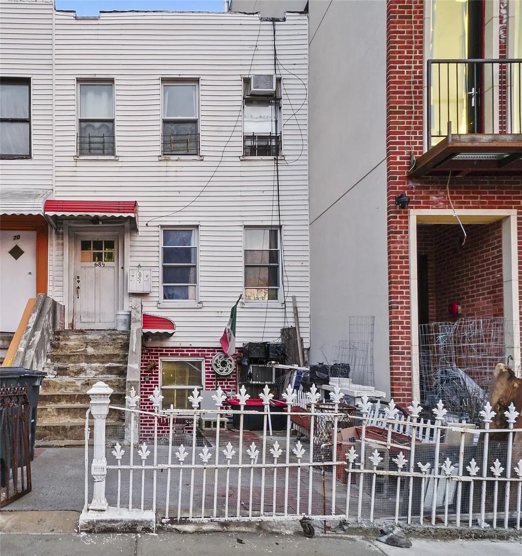 68a Middleton Street, Brooklyn
