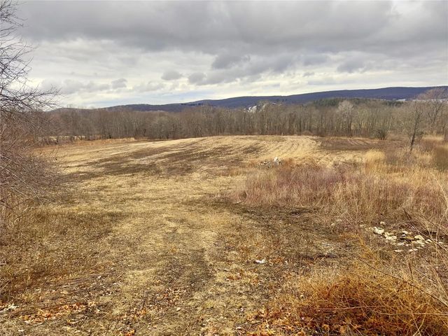 326 Cornwall Hill Road, Patterson