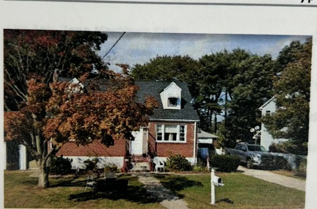 117 Suffolk Avenue, Brentwood