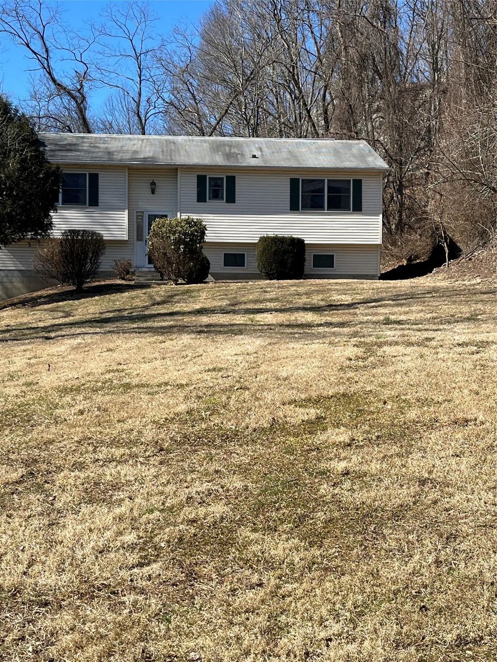 17 Doris Lee Drive, Cortlandt Manor