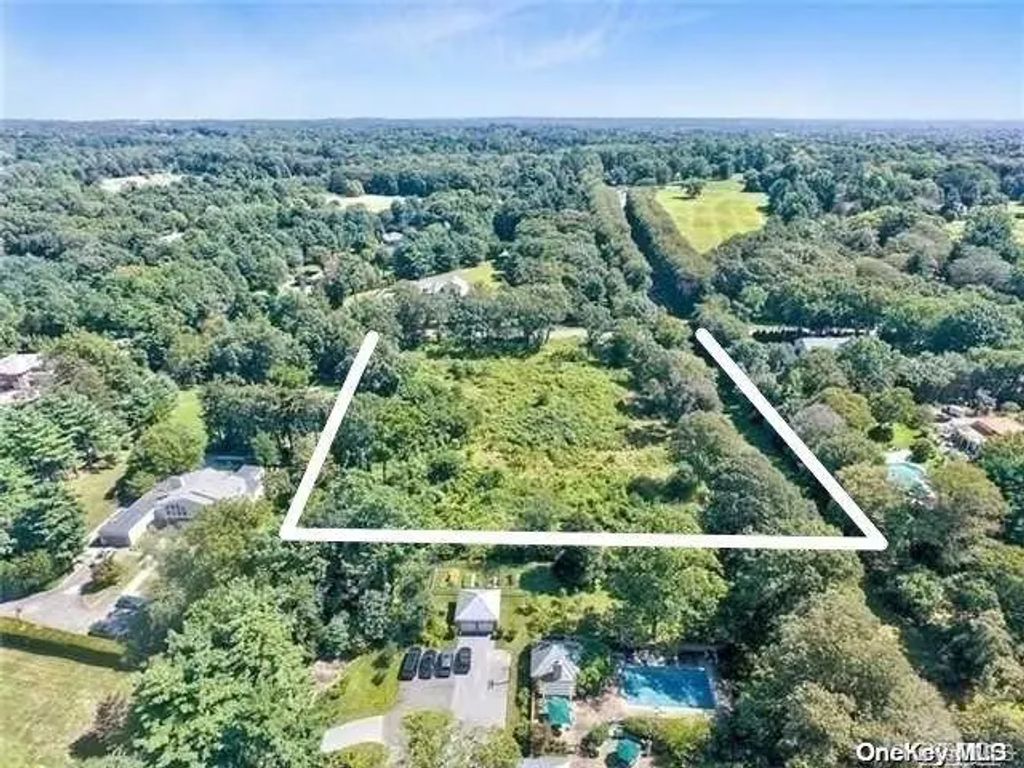 68 Old Westbury Road, Old Westbury