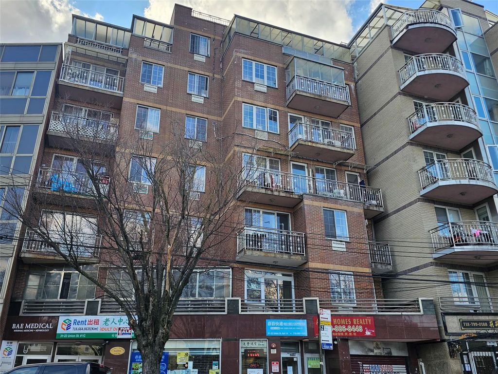 31-22 Union Street # 2d, Flushing