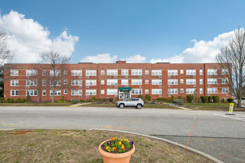 101 Second Street B1, Garden City