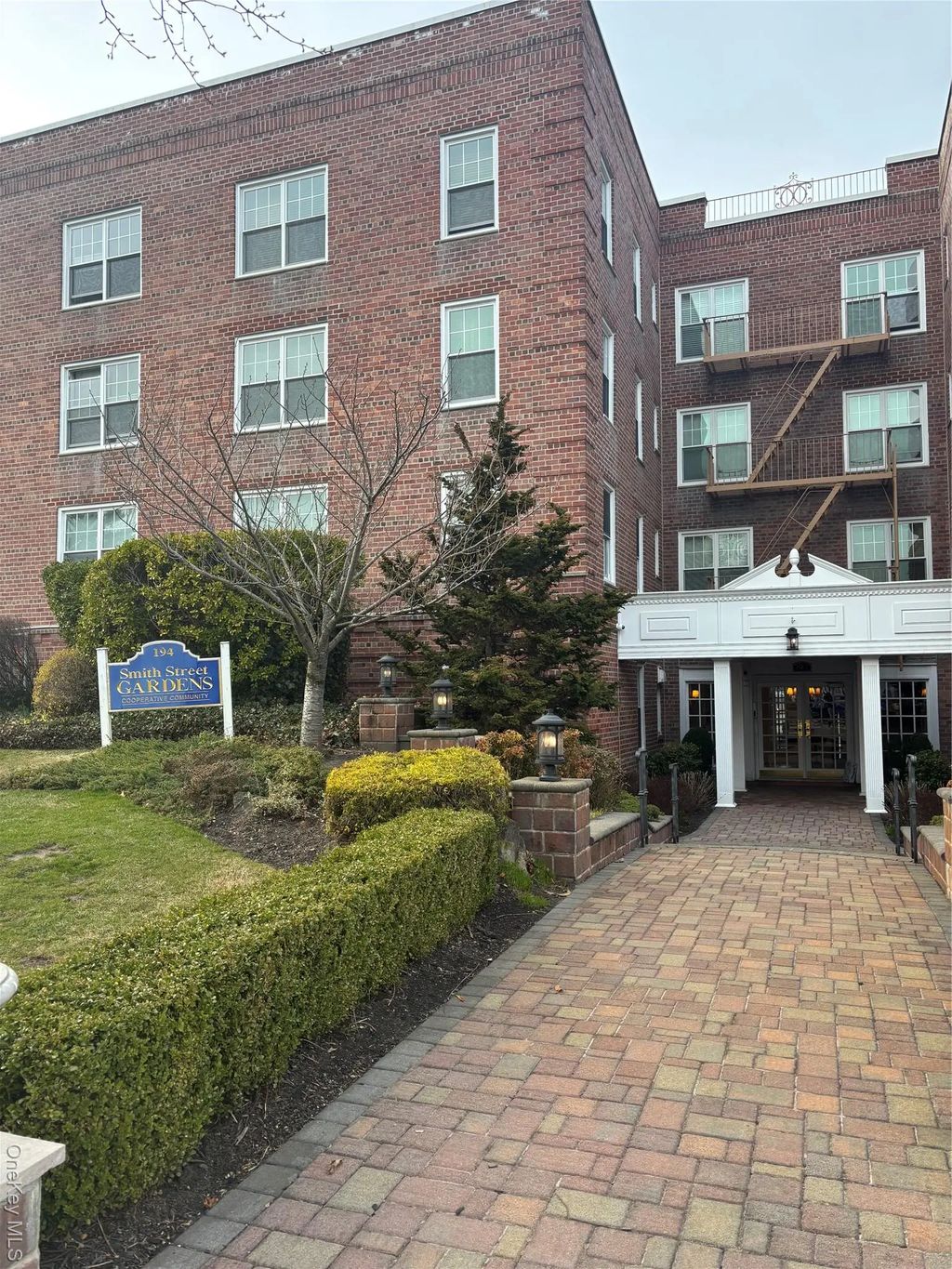 194 Smith Street # 3p, Freeport