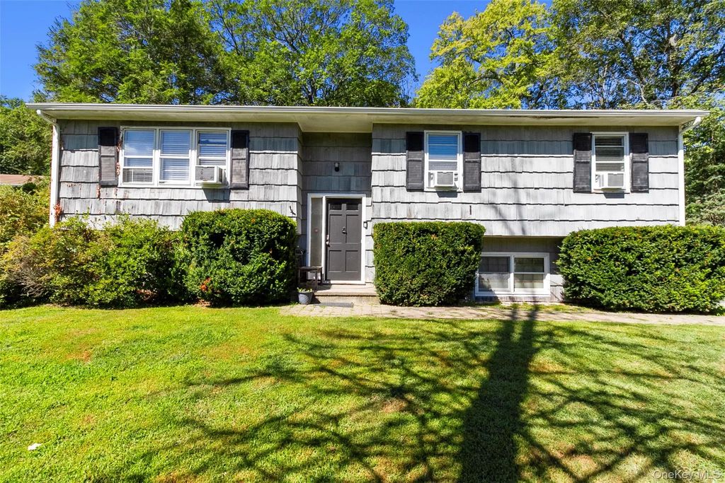 137 Dahlia Drive, Mahopac