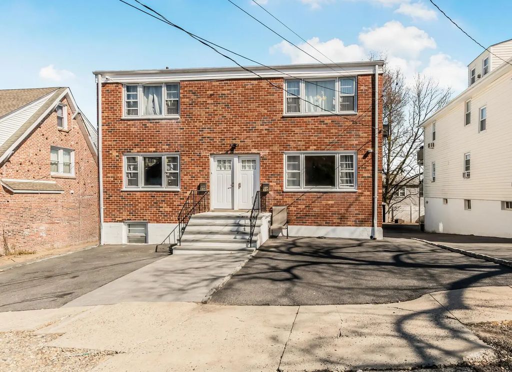 114 Catskill Avenue, Yonkers