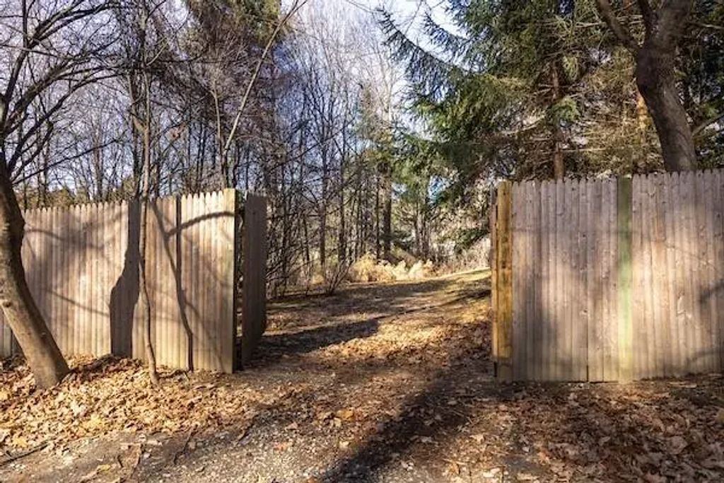 Sherman Avenue, Dobbs Ferry