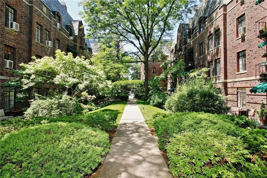 20 N Broadway # L156, White Plains