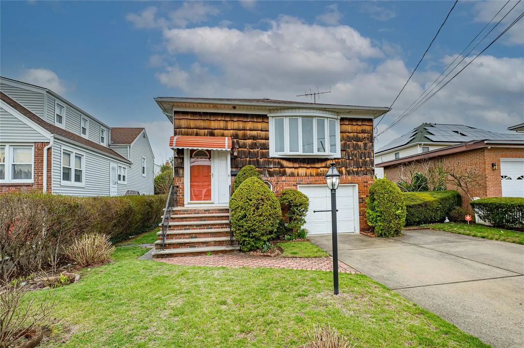 63 Central Avenue, Lynbrook