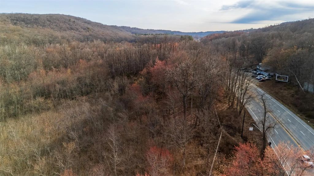 3918 Danbury Road, Brewster