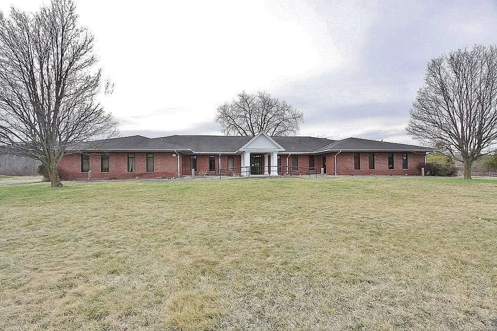451 Washington Avenue Extension, Saugerties