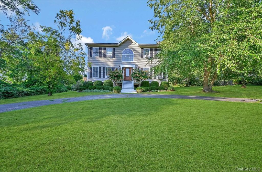 215 Kouros Road, New Suffolk