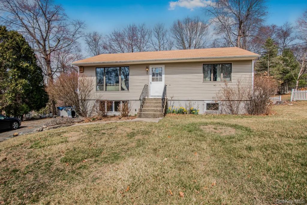 69 Plum Road, Mahopac