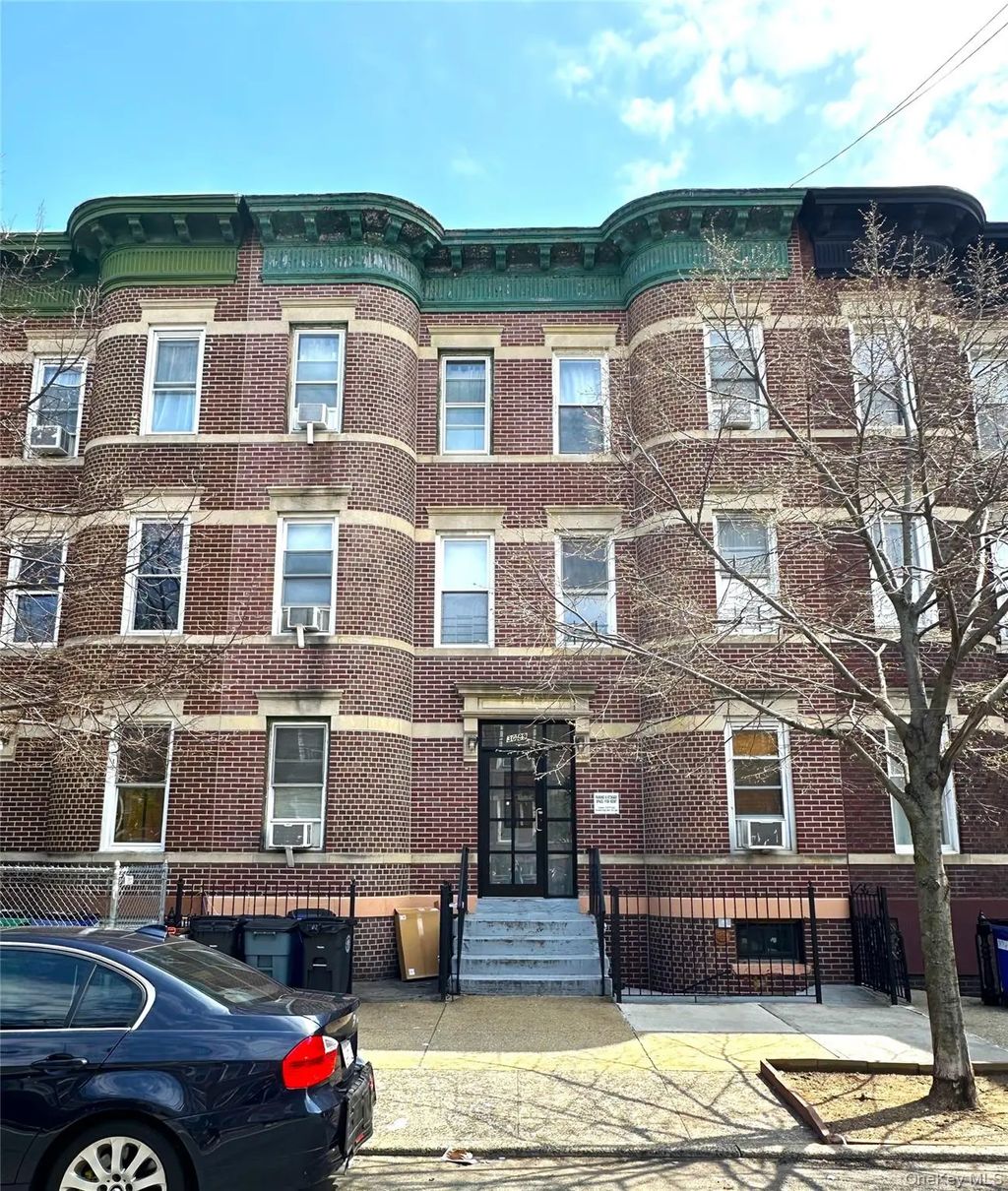 30-89 43rd Street, Astoria