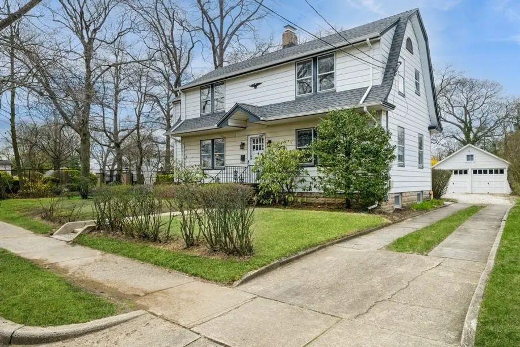 59 Remsen Street, Lynbrook