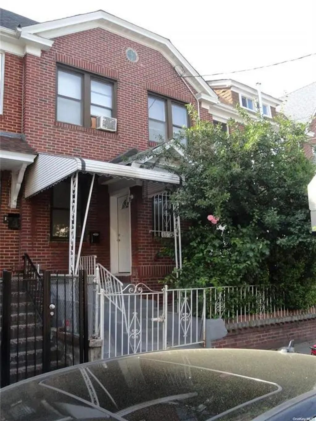 86-15 Britton Ave, Elmhurst