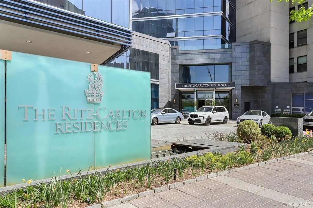1 Renaissance Square # 26f, White Plains