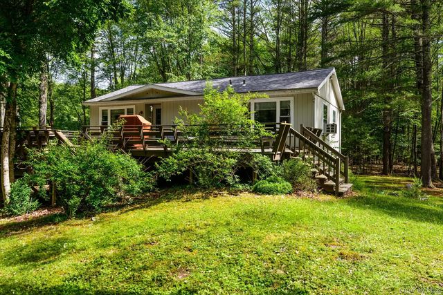 328 John Joy Road, Woodstock