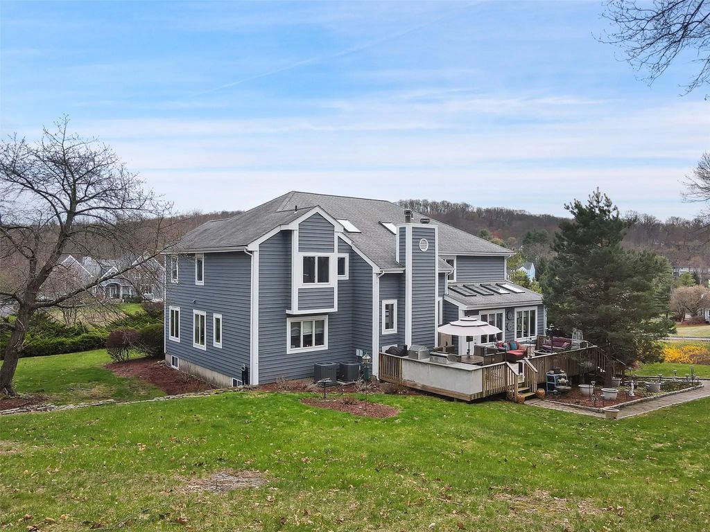 13 Cross Road, Cortlandt Manor